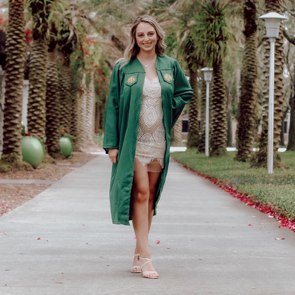 STUNNING dress for graduation or special event photos!